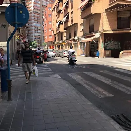 Apartamento Aitana.esta A 2 Km De La Playa Andando * Alicante